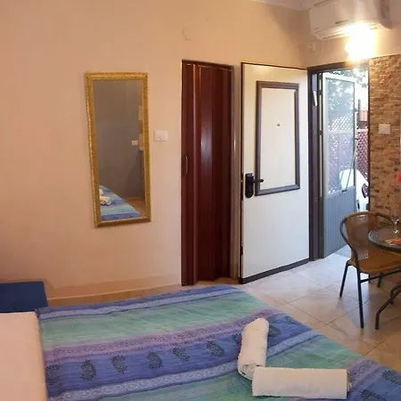 Aloni - Guest House Dead Sea Neve Zohar Extérieur photo