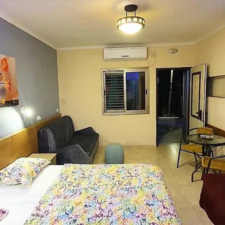 Aloni - Guest House Dead Sea Neve Zohar Extérieur photo