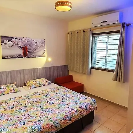 Aloni - Guest House Dead Sea Neve Zohar Extérieur photo